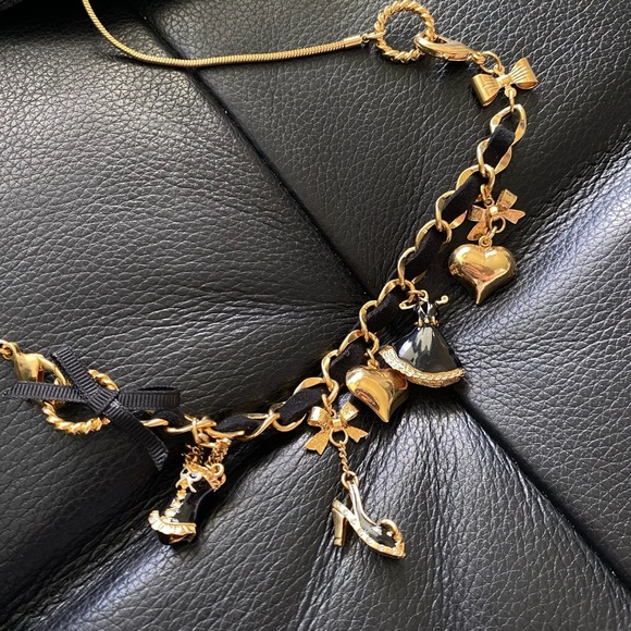 Betsey Johnson Gold Tone Black Multi Charms Necklace NWOT - Picture 4 of 13